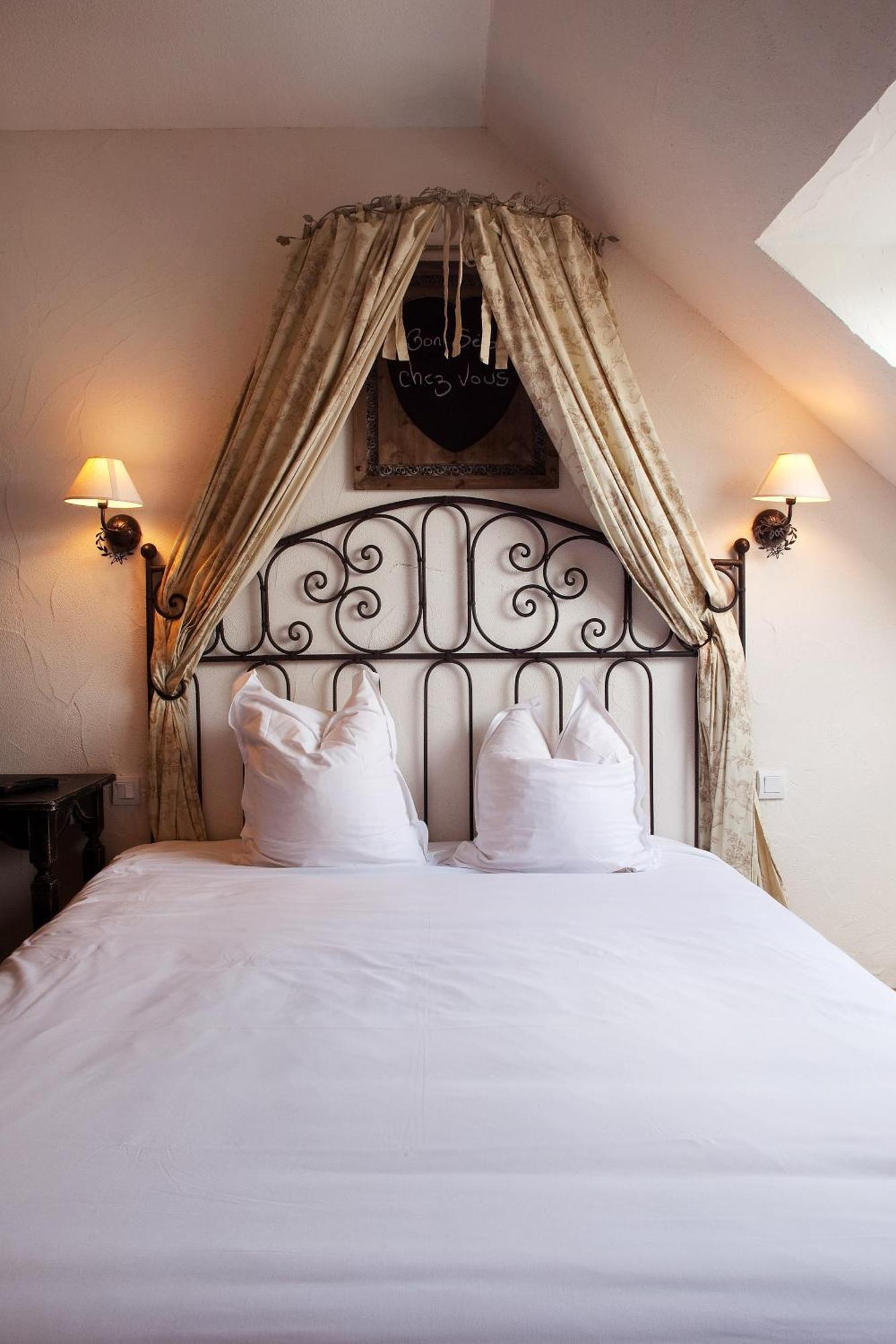 Le Domaine De Rouffach Hotel Bagian luar foto